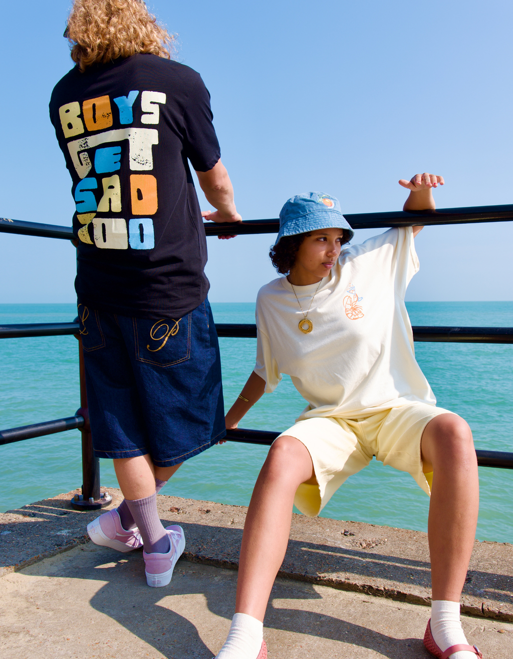 SUMMER LOGO BLACK TEE